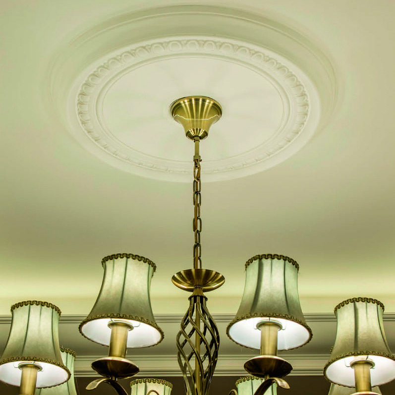 Perfils decoratius Gaudí a papelpintadoonline.com